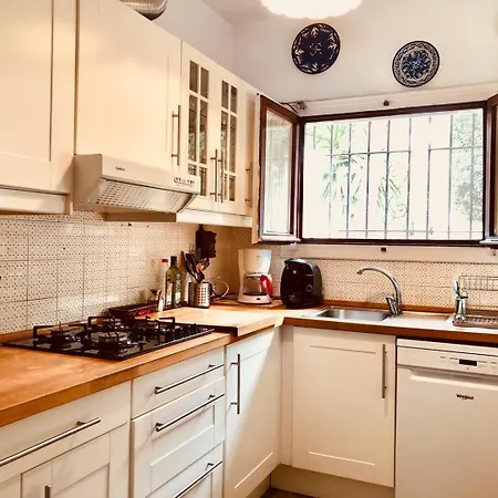 Con Piscina En - Pass The Keys Nyaraló *