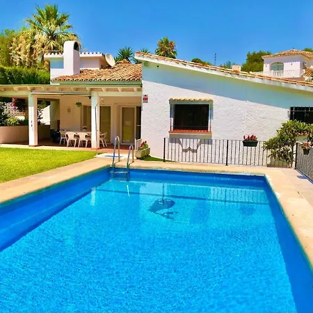 Con Piscina En - Pass The Keys Ferienhaus