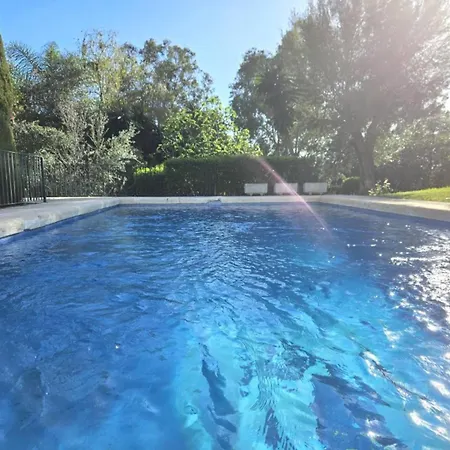Con Piscina En - Pass The Keys Feriehus *